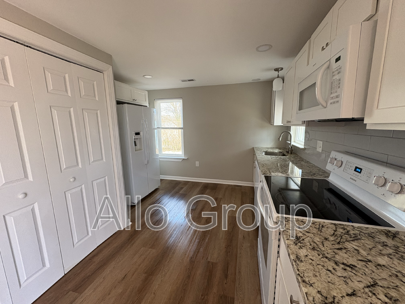 35541 Parker Rd - Photo 6 of 16