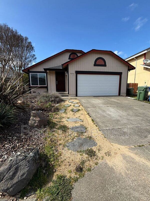 9292 Cordellia Ln - Photo 3 of 25