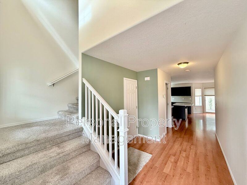 5327 N St - Photo 2 of 22