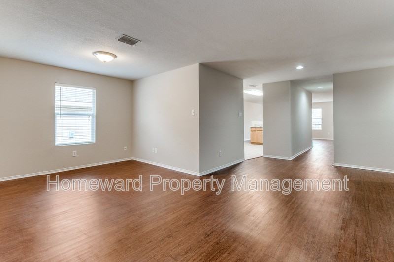 14048 Firebush Ln - Photo 3 of 13