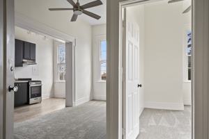 featured image of 212 W 6th St #1