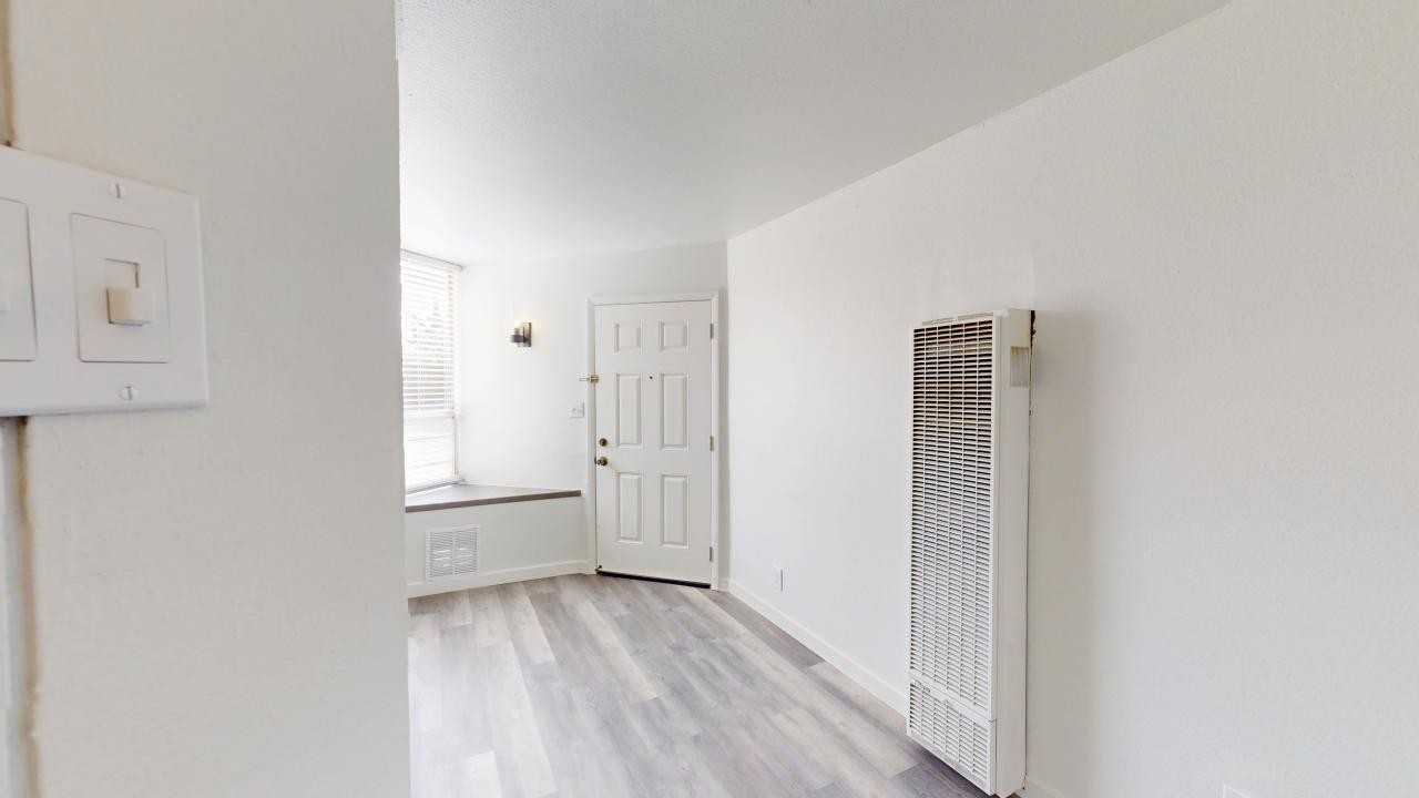 1830 Vassar Dr Ne - Photo 7 of 49