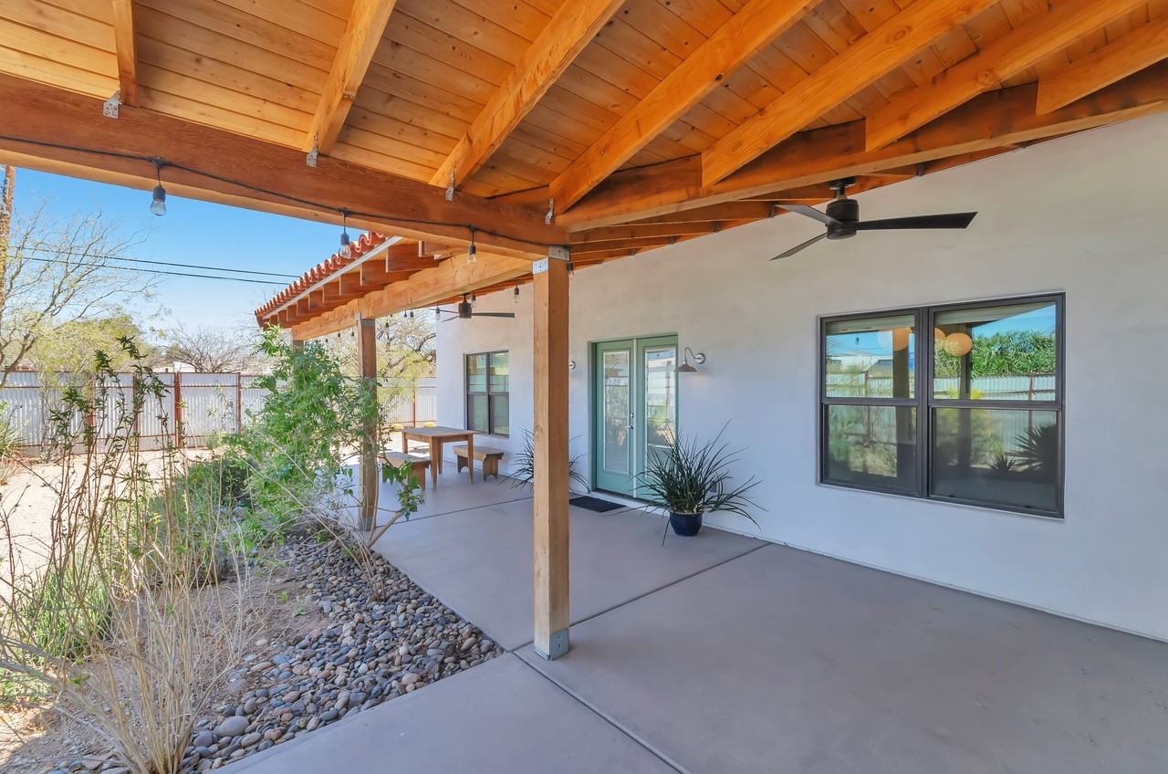 1017 N Queen Ave - Photo 2 of 24