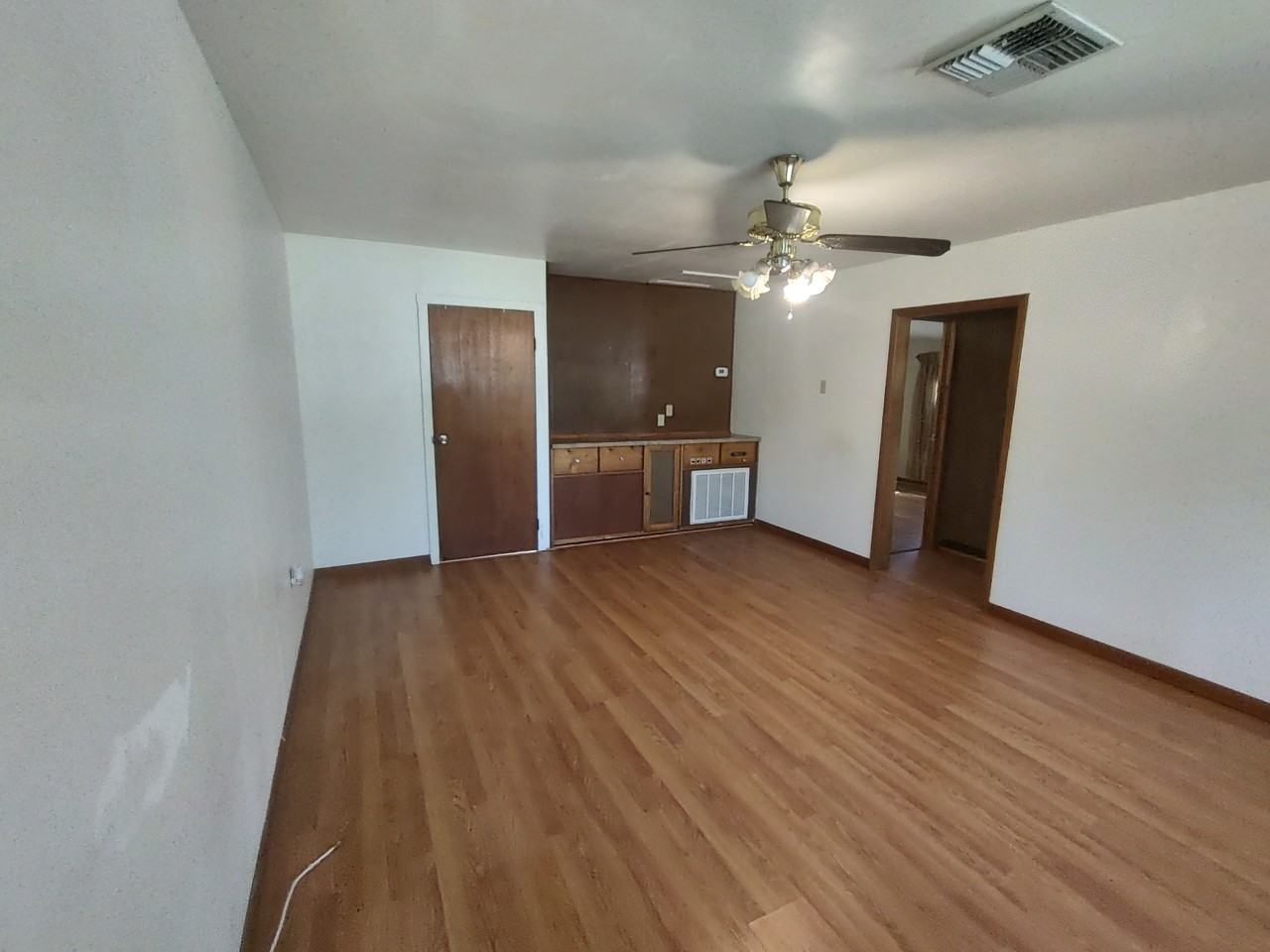 7405 E Comanche Ave - Photo 5 of 11