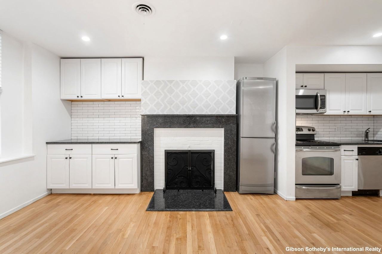 103 Marlborough St #2 - Photo 2 of 10