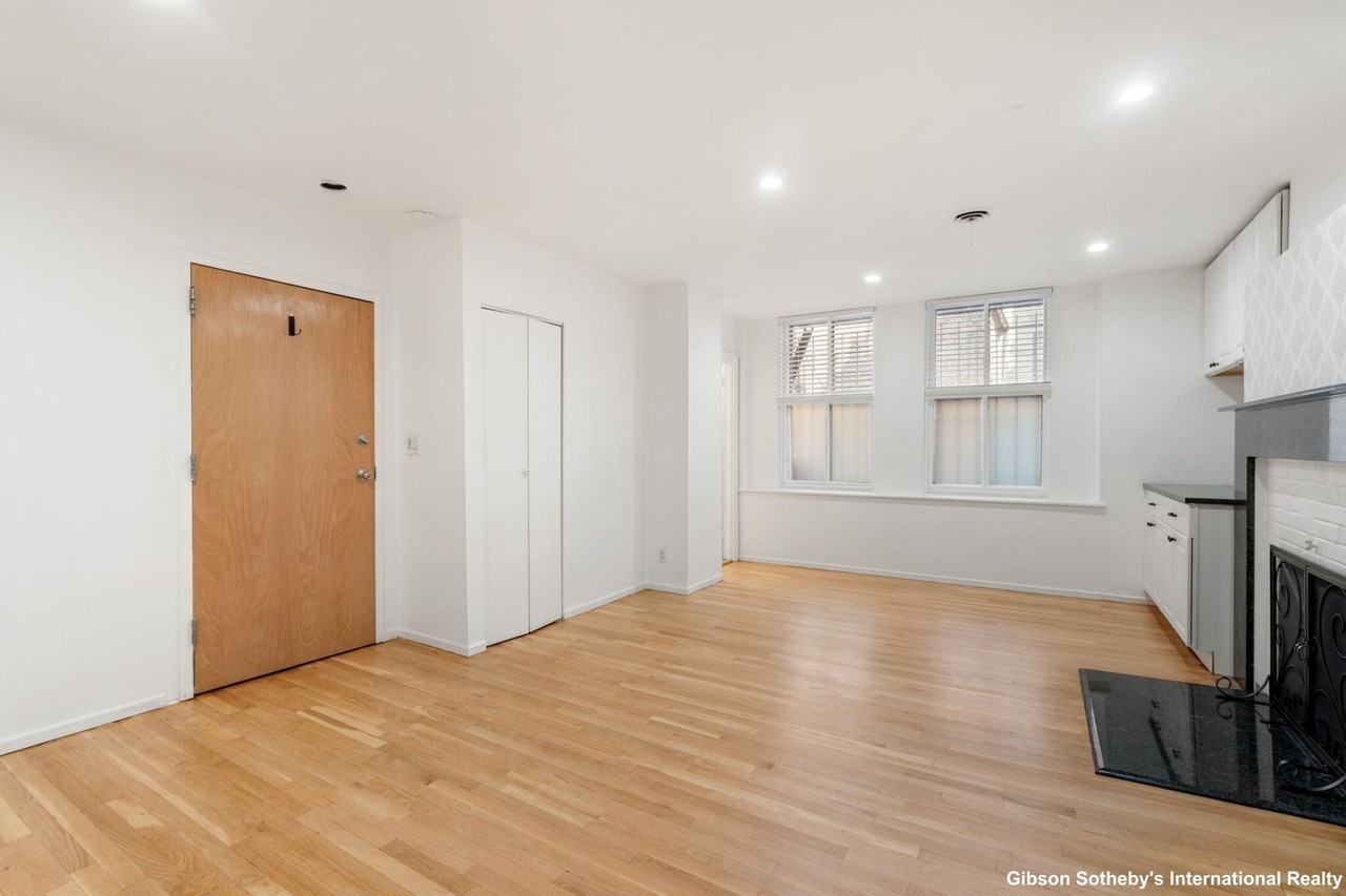 103 Marlborough St #2 - Photo 5 of 10