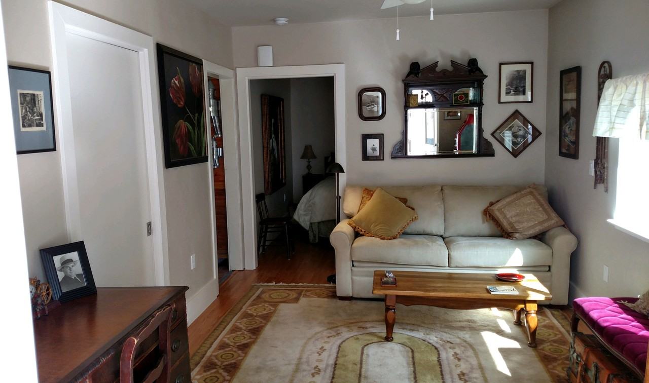 1414 3rd St #B - Photo 2 of 6