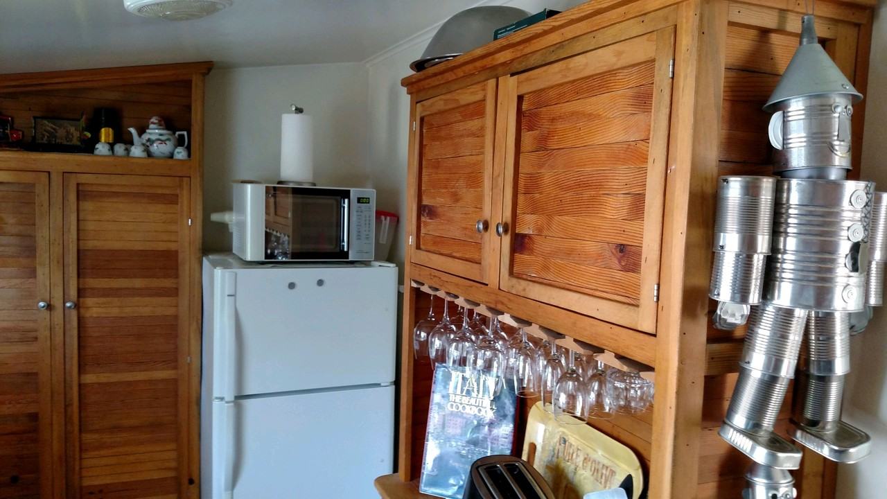 1414 3rd St #B - Photo 4 of 6