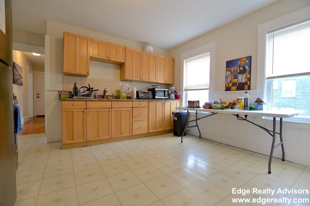 40 Union St #3 - Photo 2 of 11