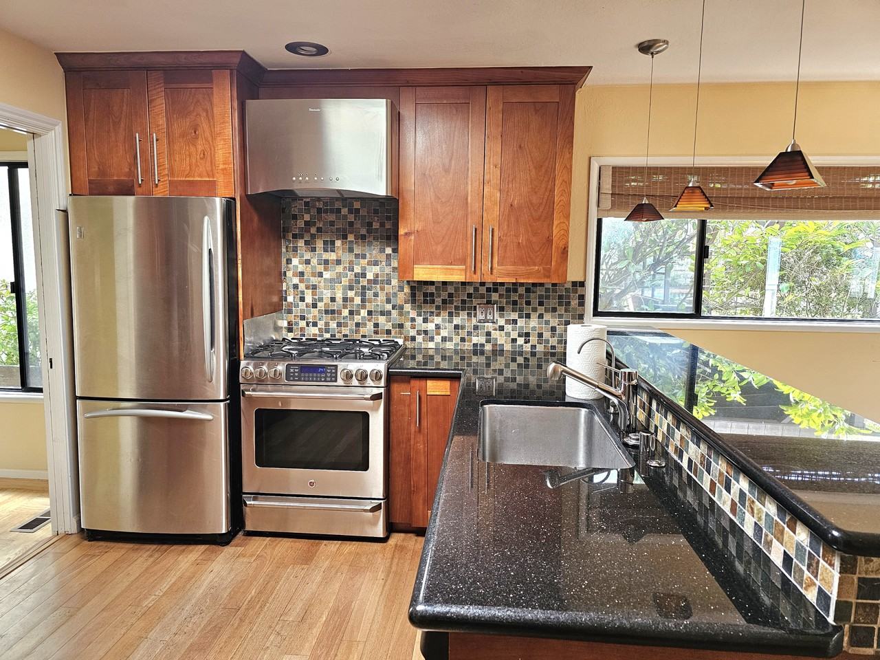 412 Avalon Dr #NA - Photo 3 of 17