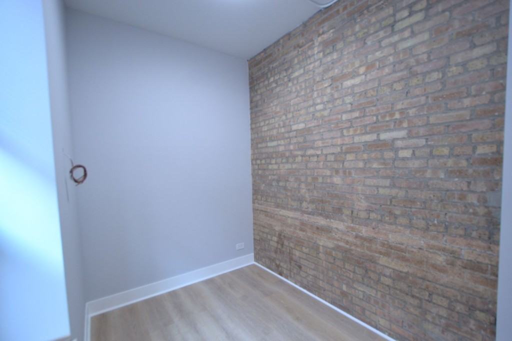 4180 N Marine Dr #109 - Photo 4 of 15