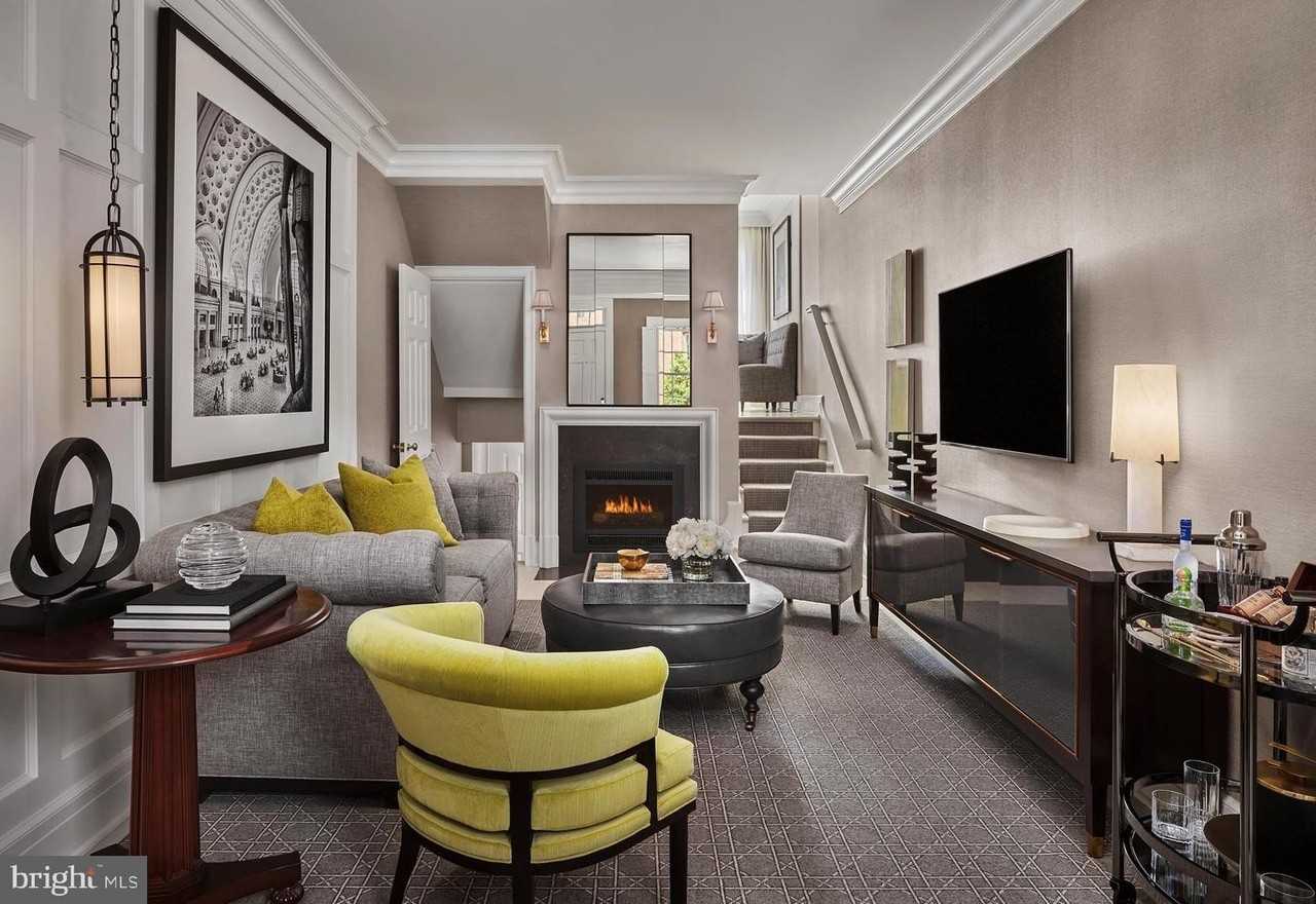 1026 31st St Nw - Photo 2 of 50