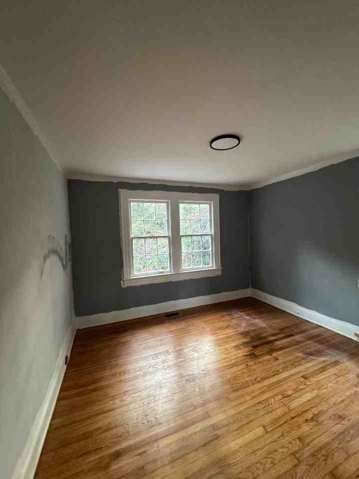 1115 Lafayette Ave - Photo 6 of 11