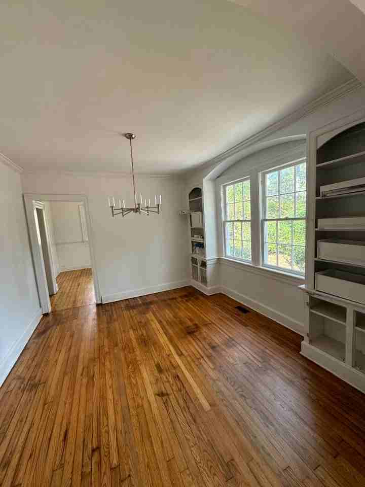 1115 Lafayette Ave - Photo 7 of 11
