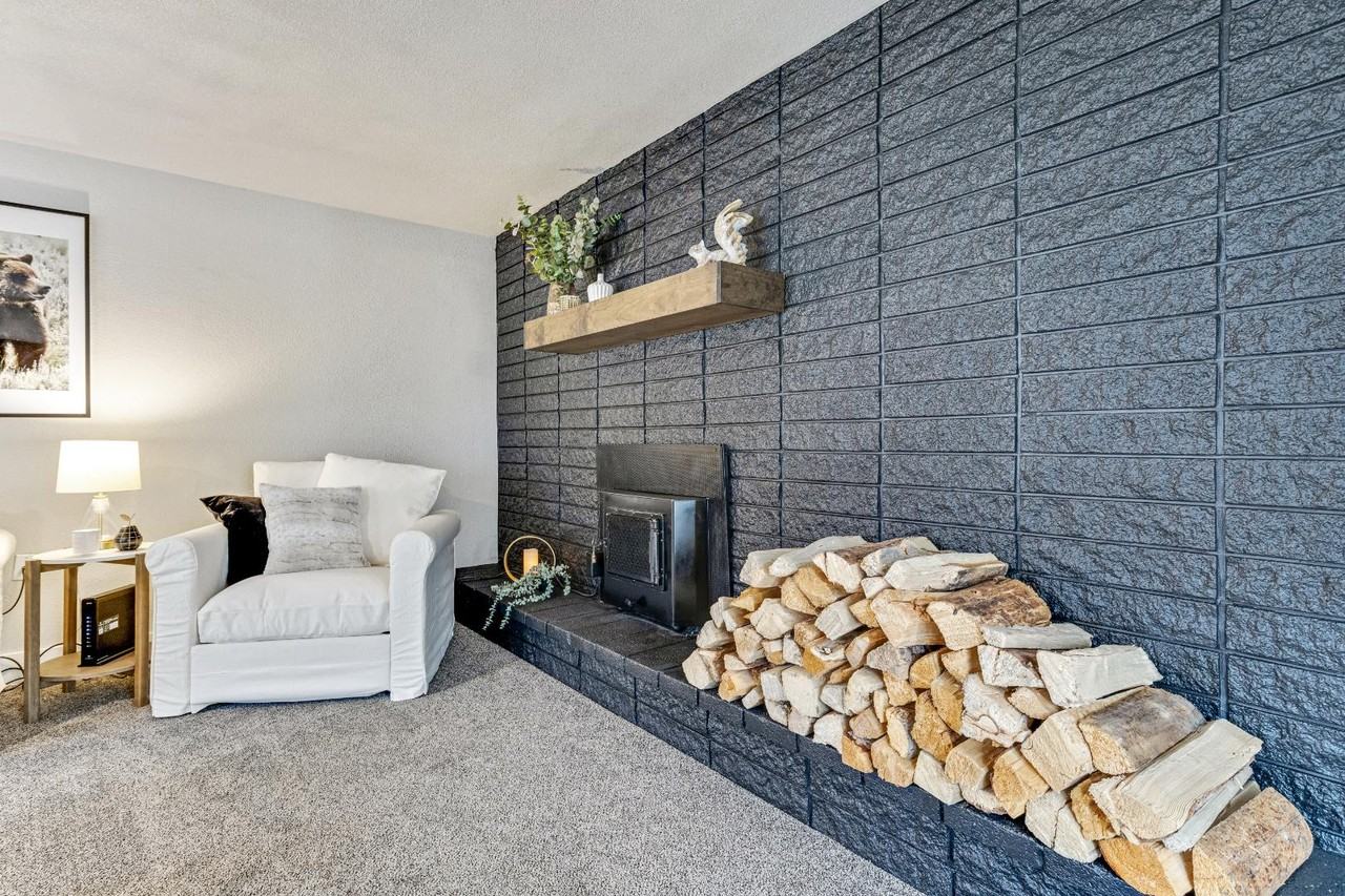 471 S Alpine Hwy - Photo 3 of 10