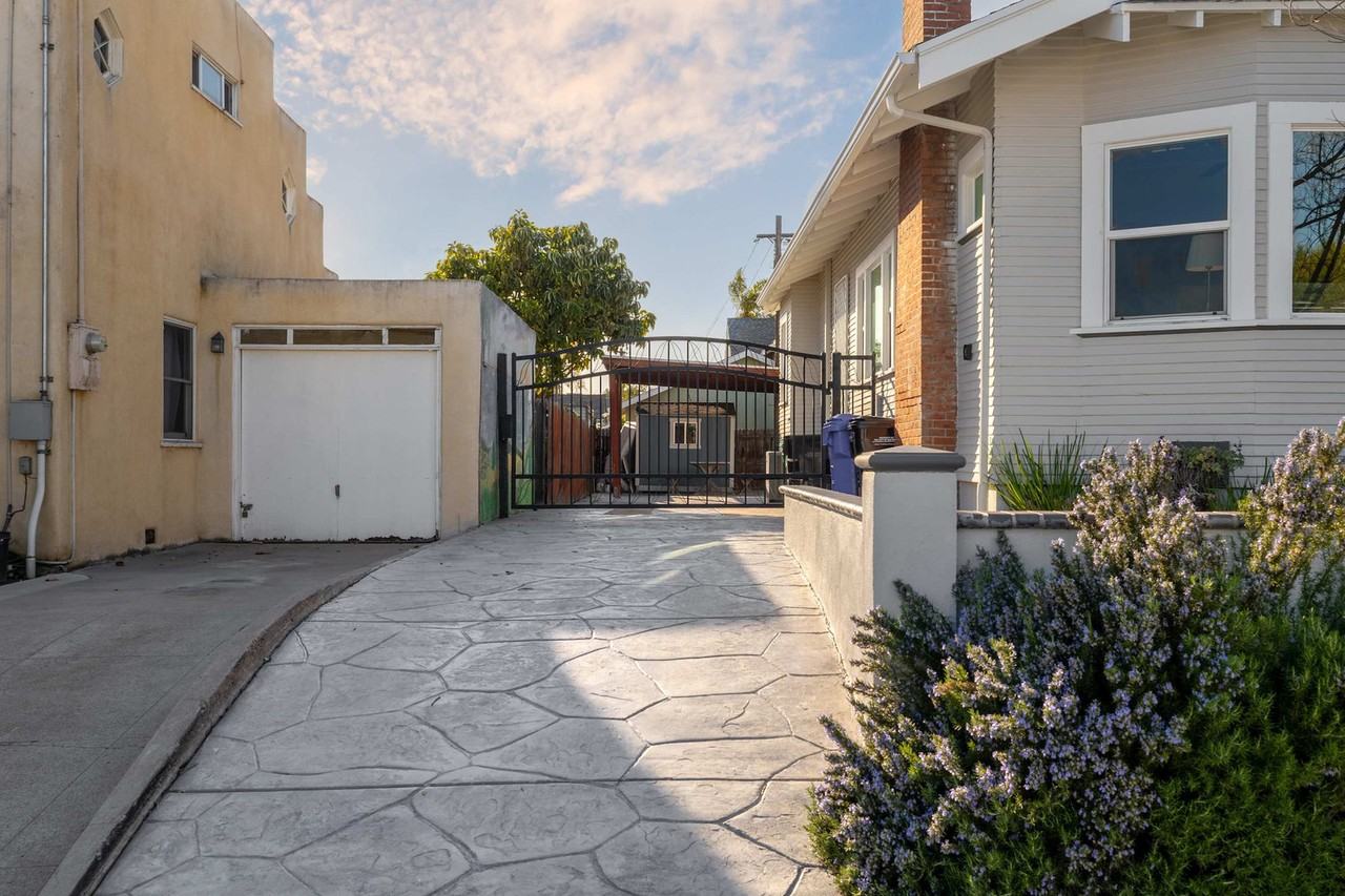 1716 30th St #1024457P - Photo 5 of 23