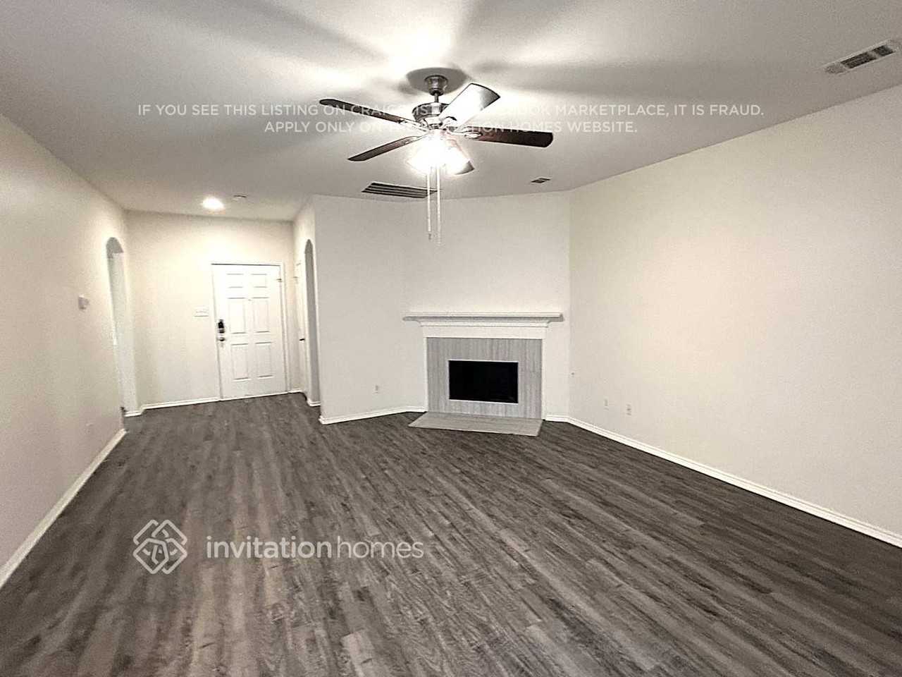 1266 Alhambra Dr - Photo 3 of 16