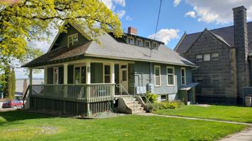 featured image of 440 Ne Maple St #1