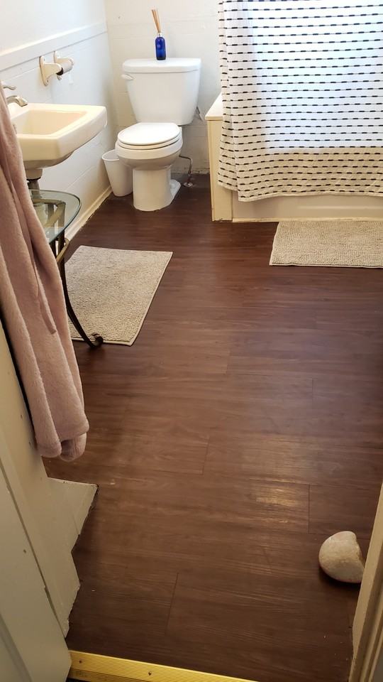 440 Ne Maple St #1 - Photo 4 of 14