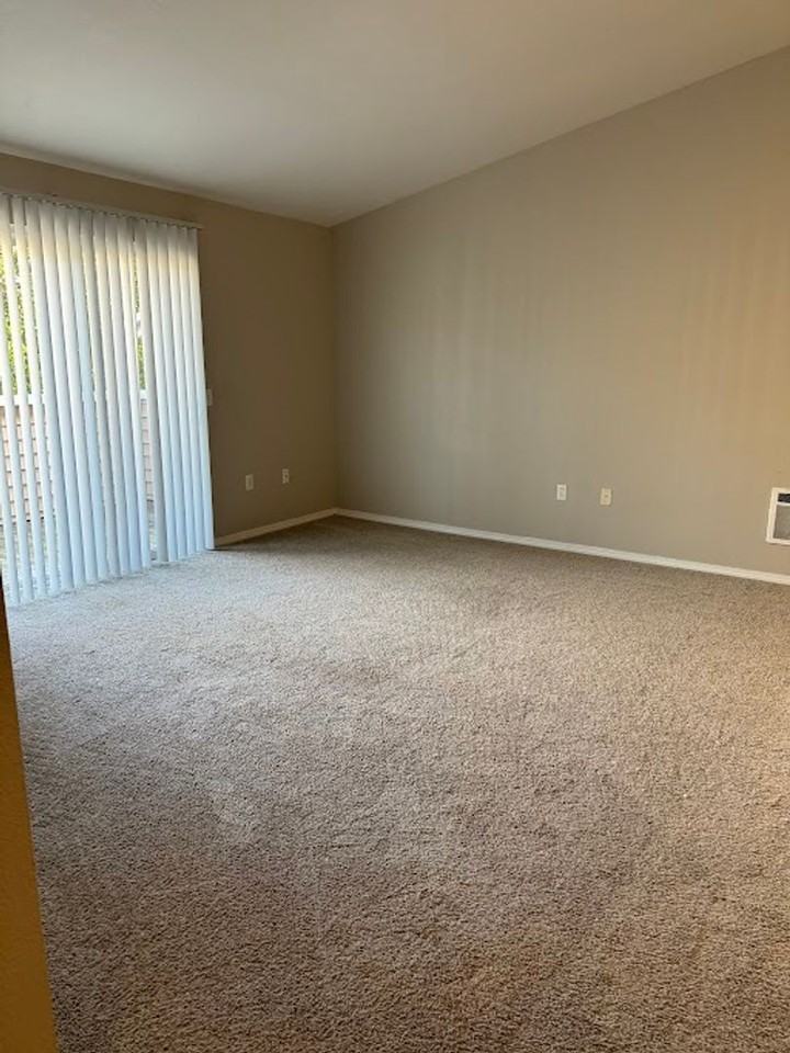 16932 Se Powell Blvd #52 - Photo 2 of 15