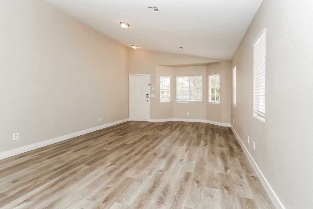 516 Shallow Mist Ct - Photo 4 of 16