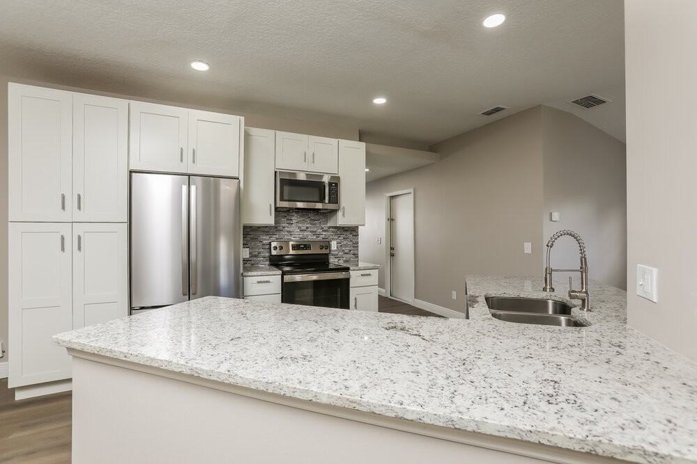 7952 Soft Pine Cir - Photo 6 of 16