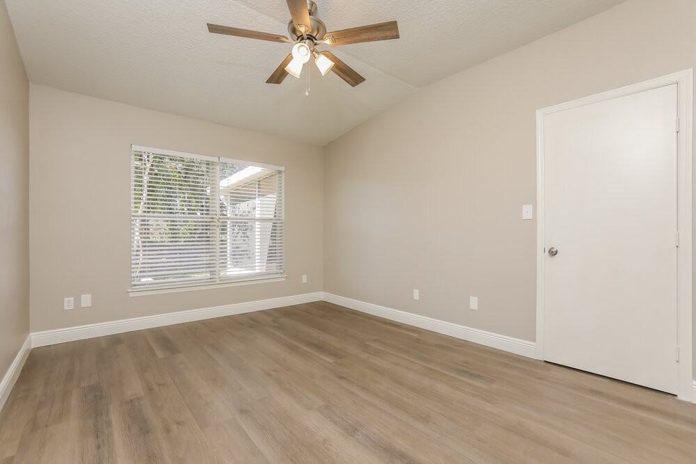 7952 Soft Pine Cir - Photo 7 of 16