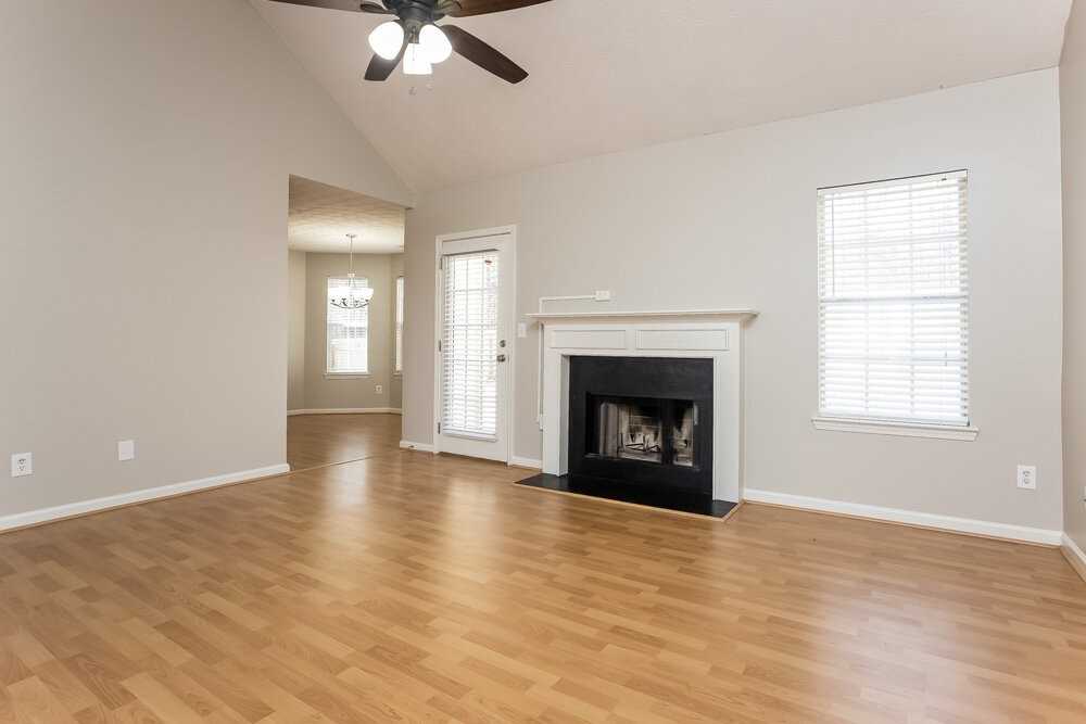 2238 Corkscrew Way - Photo 4 of 16