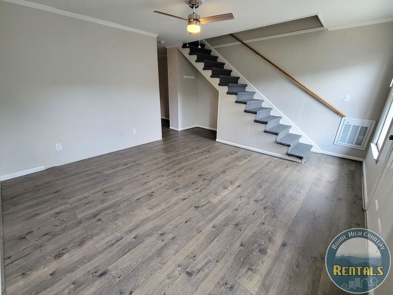 243 Bamboo Road - Photo 2 of 29