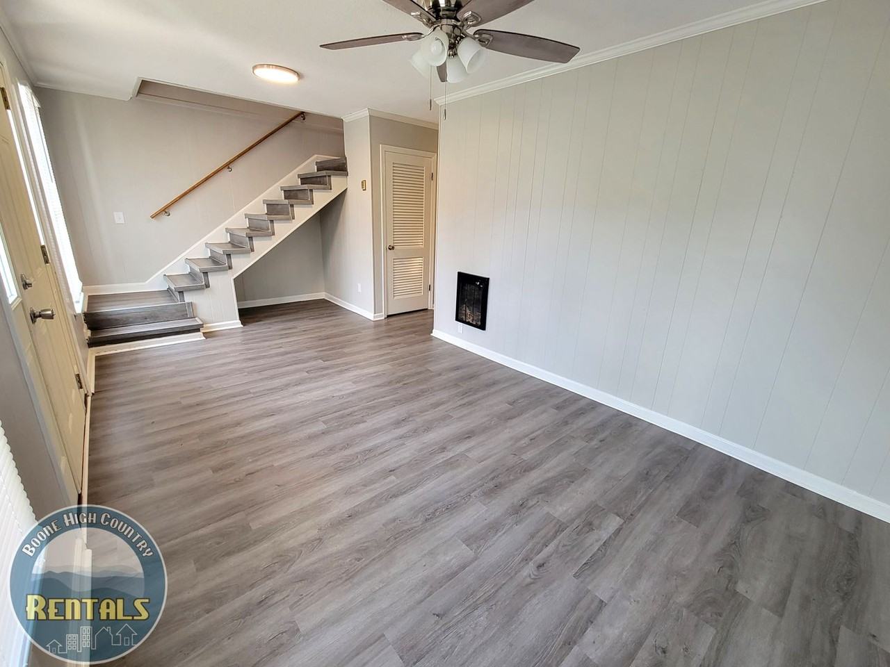 243 Bamboo Road - Photo 3 of 15