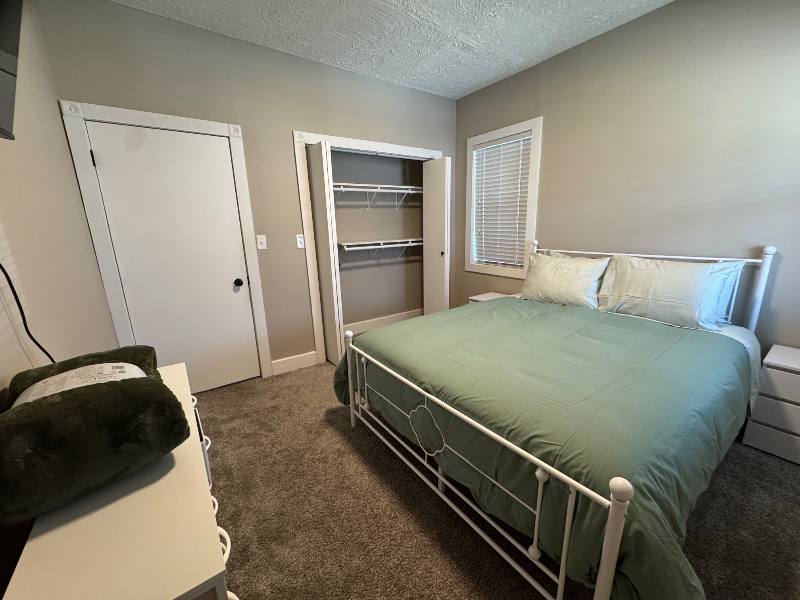 401 Harvard Pl - Photo 3 of 14