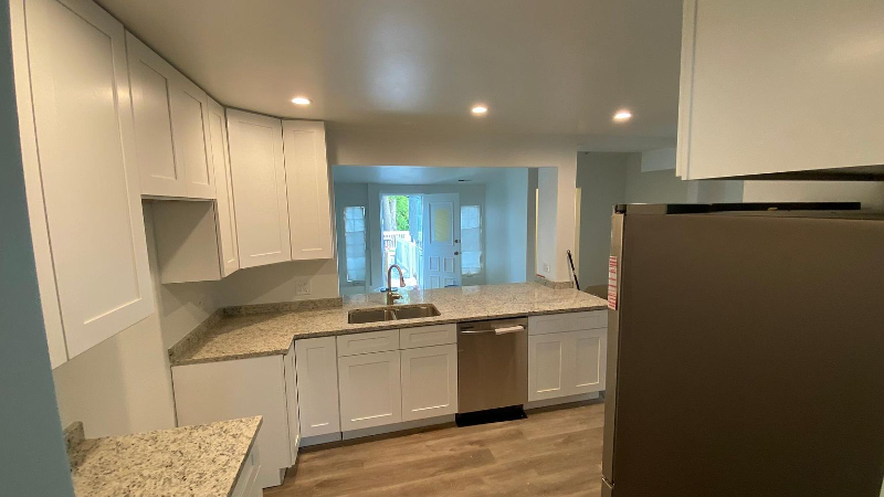 129 E Hillcrest Ave - Photo 3 of 5