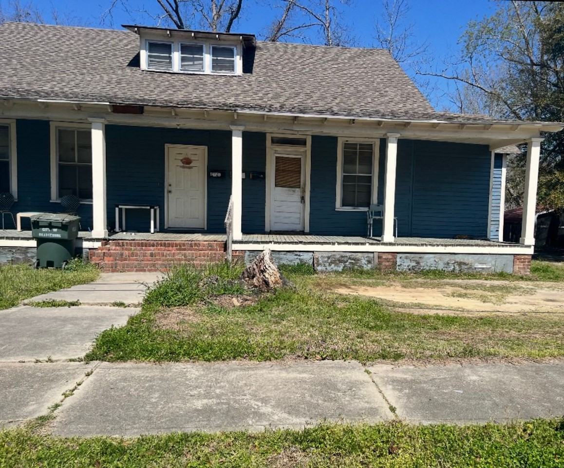 1527 Henley St - Photo 2 of 19