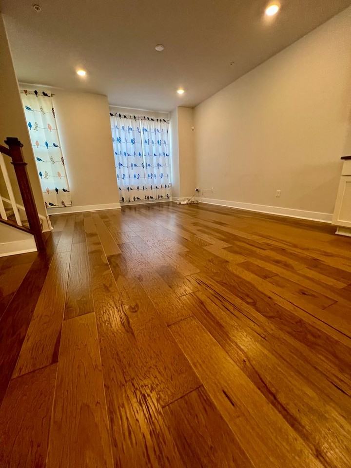 806 Pecan Rd - Photo 3 of 19