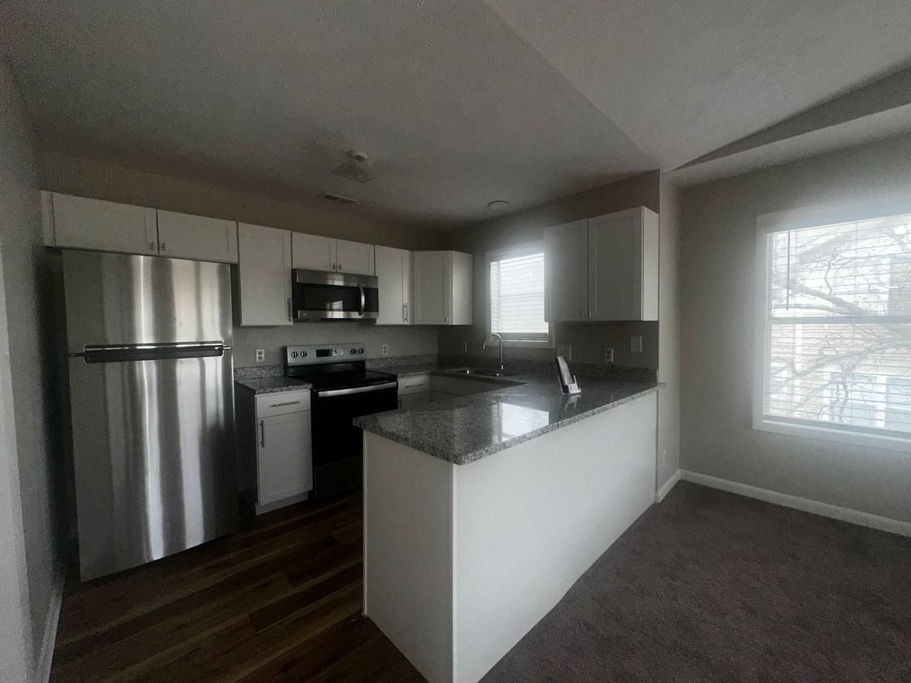 6732 Willowbrook Dr #7 - Photo 4 of 10