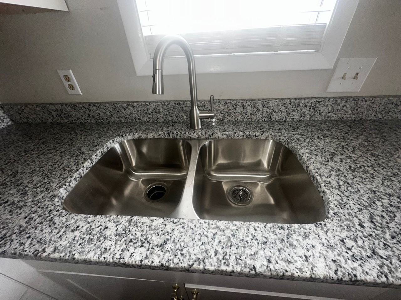 6732 Willowbrook Dr #7 - Photo 5 of 10