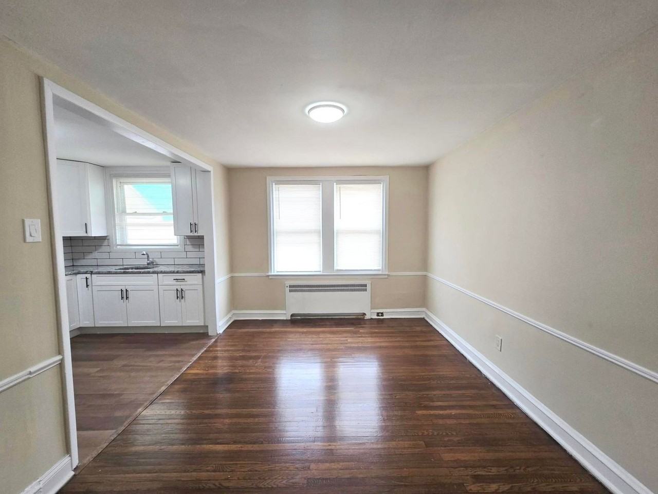 1445 Benner St - Photo 3 of 21