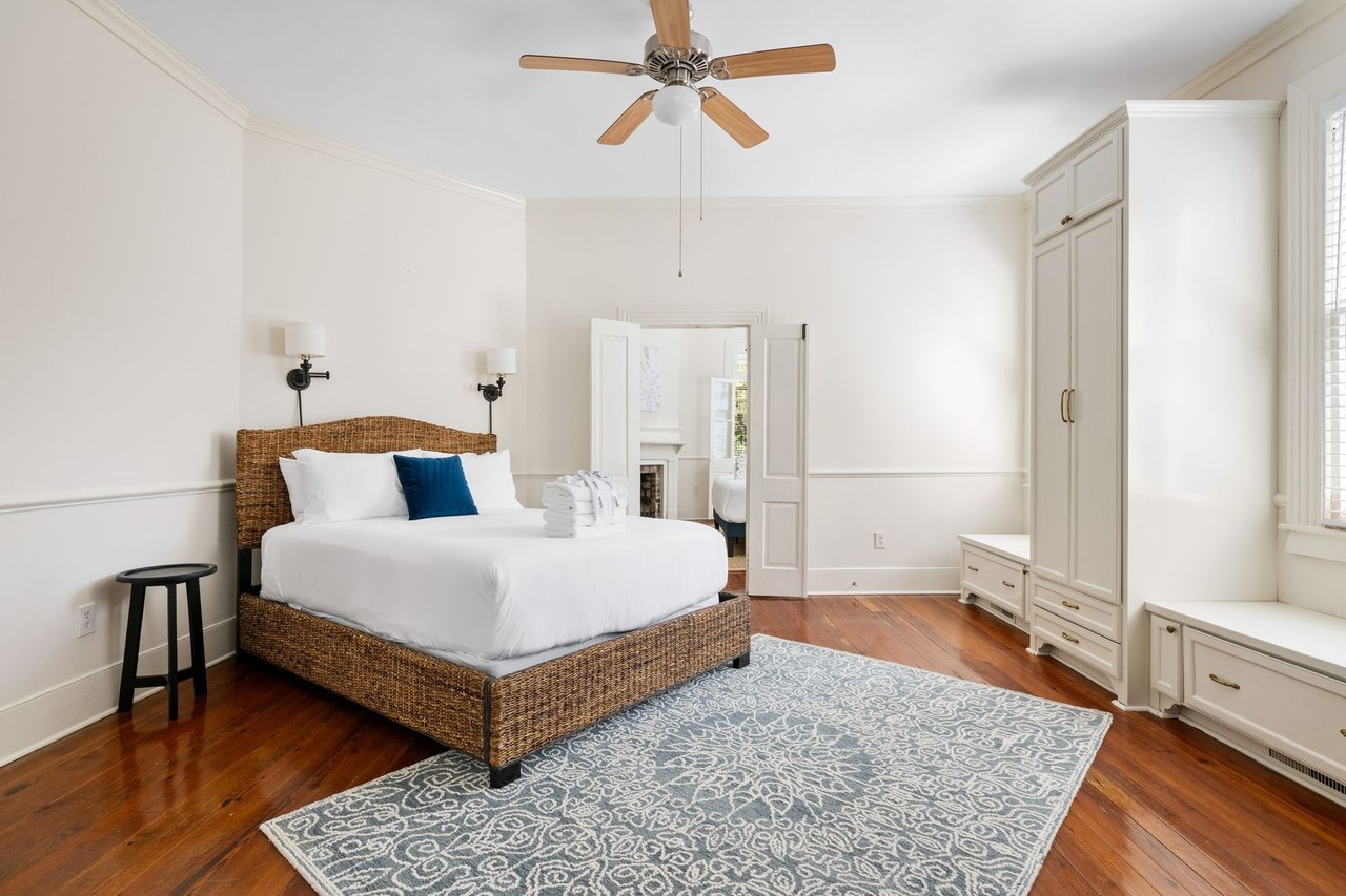 33 Society St - Photo 2 of 32