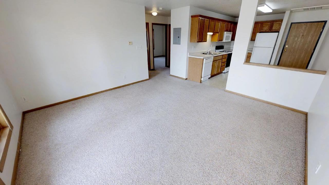 2627 Kent - Photo 6 of 20