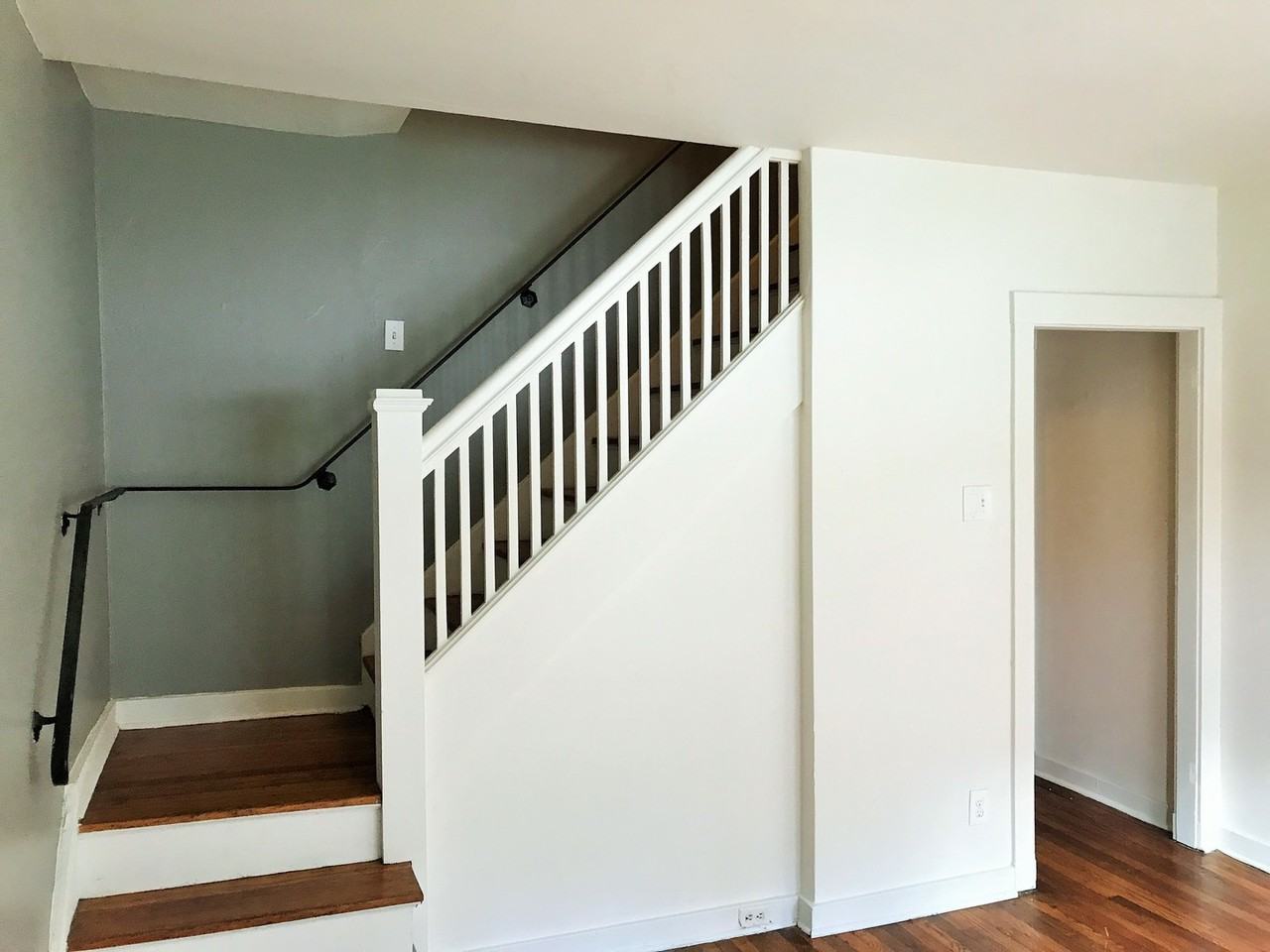 127 Chesterfield Rd - Photo 3 of 14