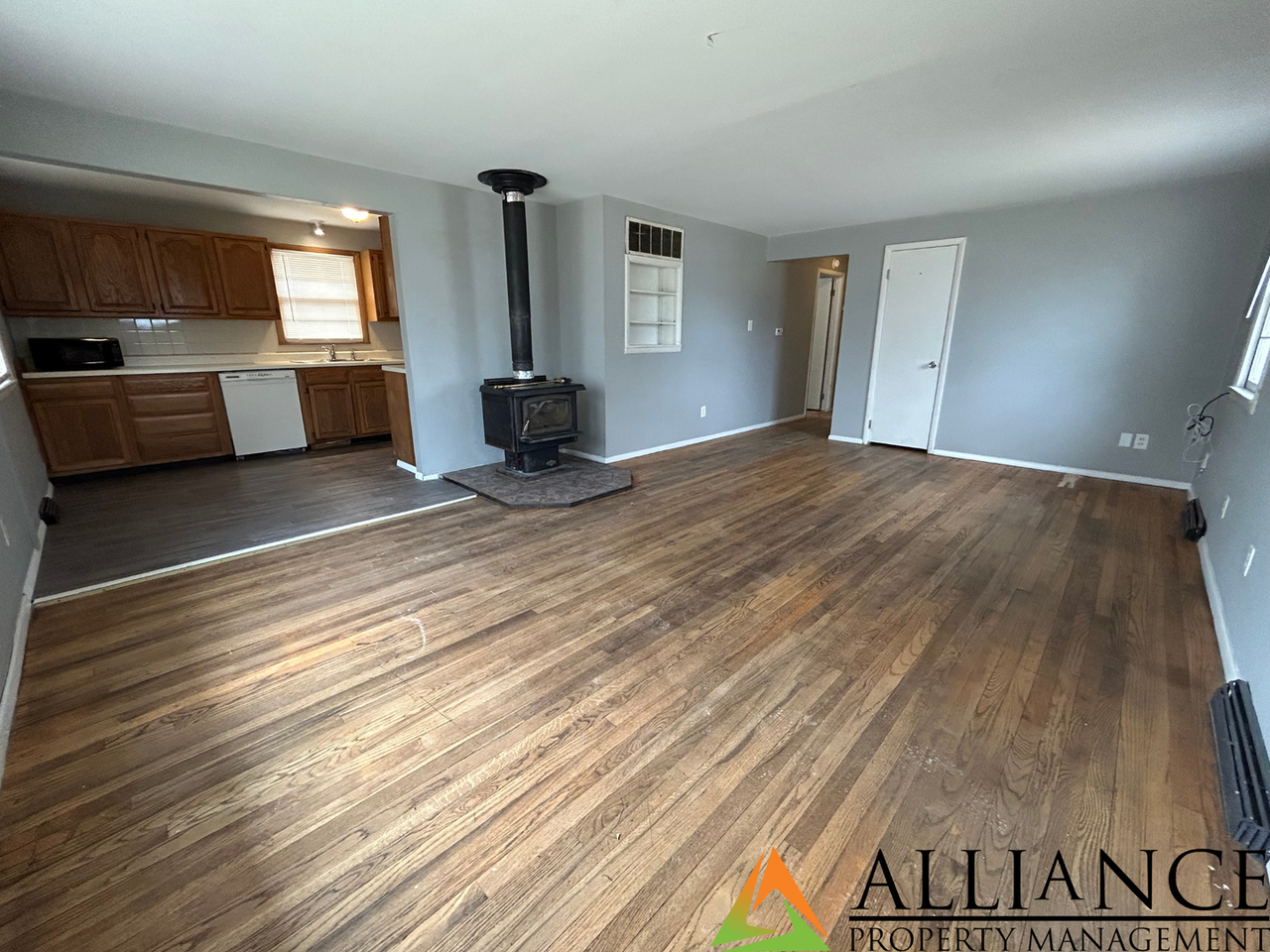 2421 Brockman St - Photo 3 of 24