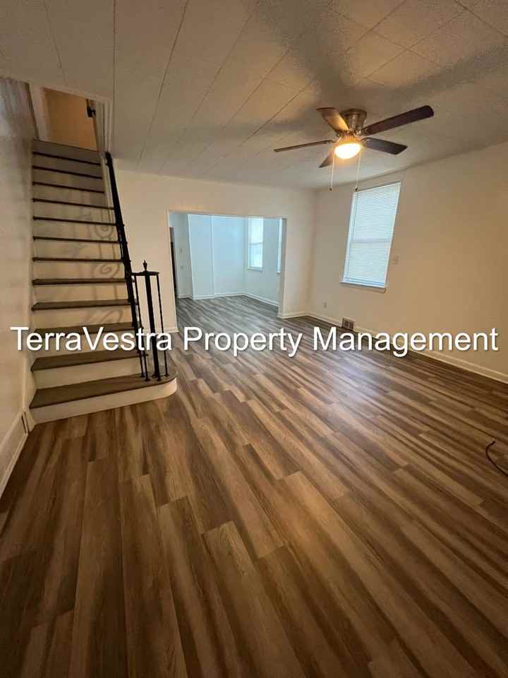 219 Bergen St - Photo 3 of 18