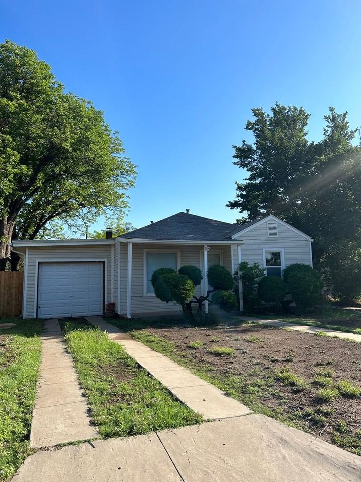 1408 Sw 12th Ave #A - Photo 2 of 17