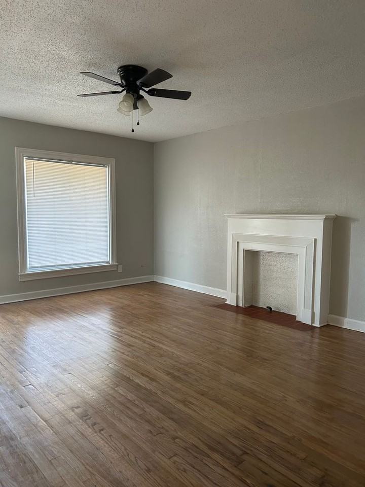 1408 Sw 12th Ave #A - Photo 3 of 17