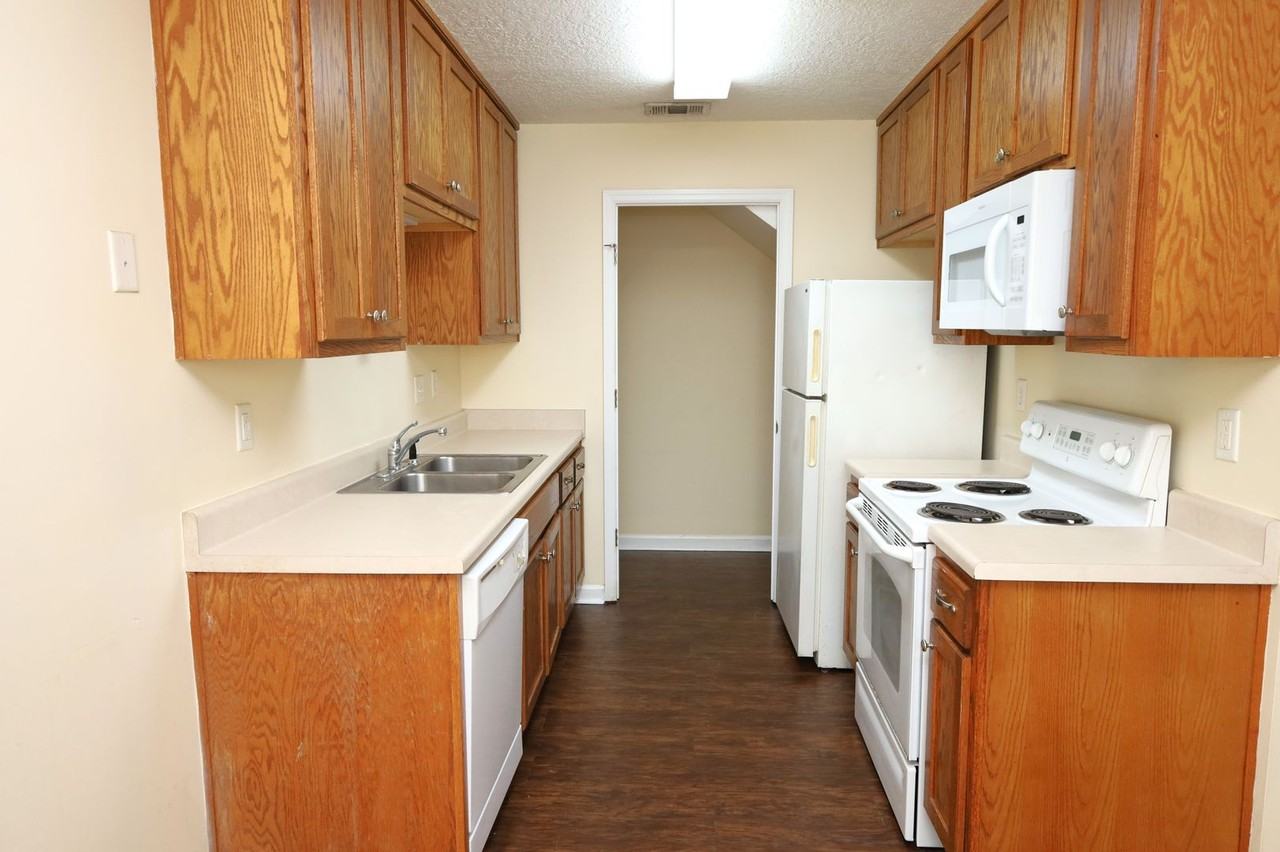 1801B Chestnut Dr - Photo 3 of 10