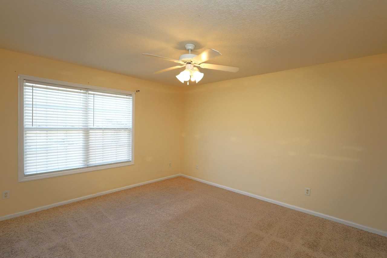 1801B Chestnut Dr - Photo 7 of 10