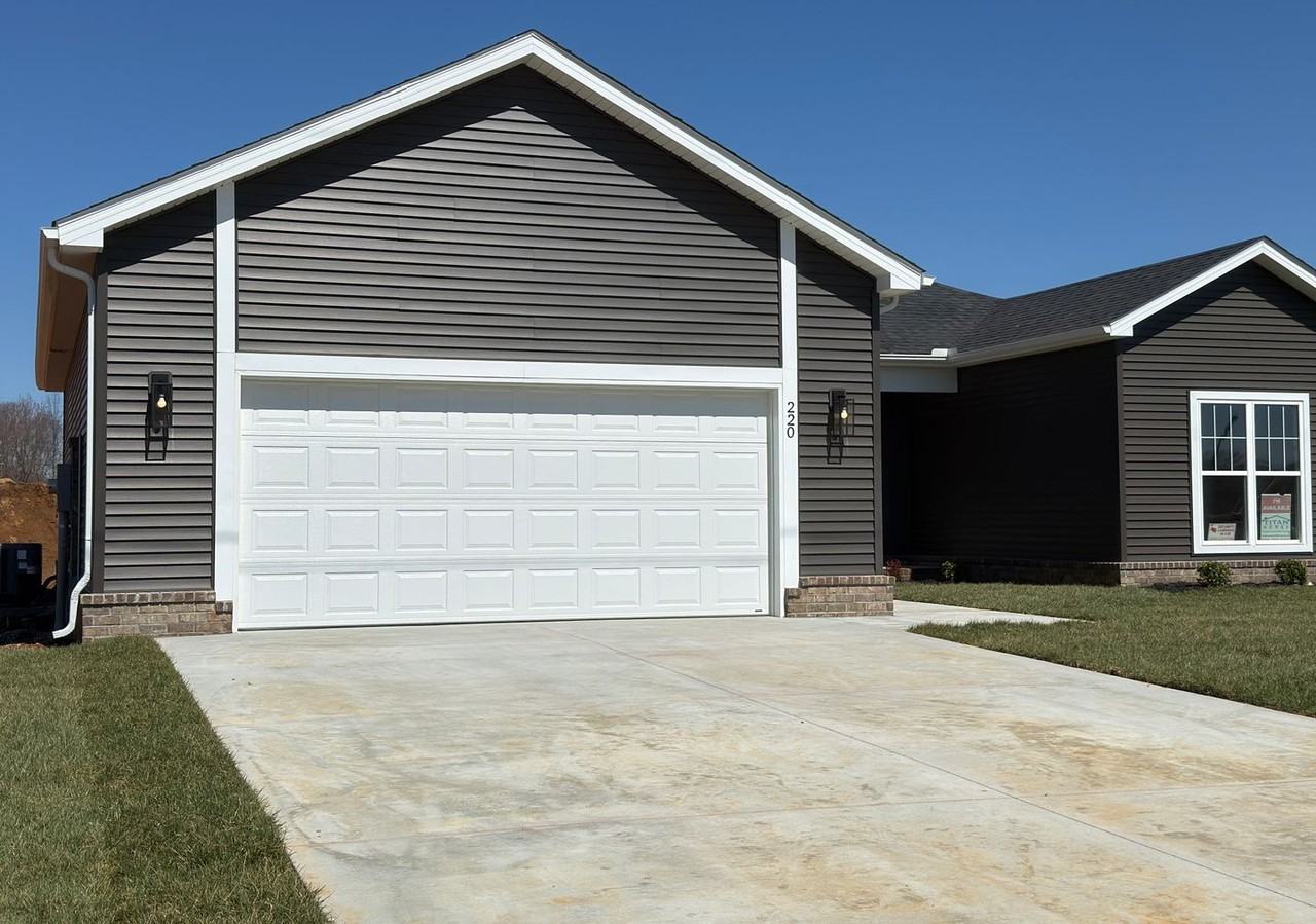 220 Nicklaus Ave - Photo 2 of 13