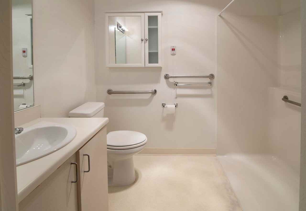 Life Manor Mountainside - Photo 2 of 18