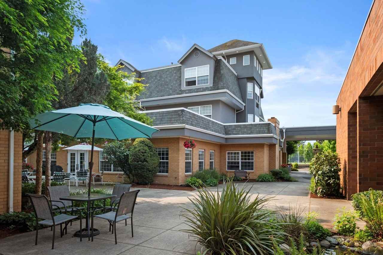 Life Manor Mountainside - Photo 7 of 13