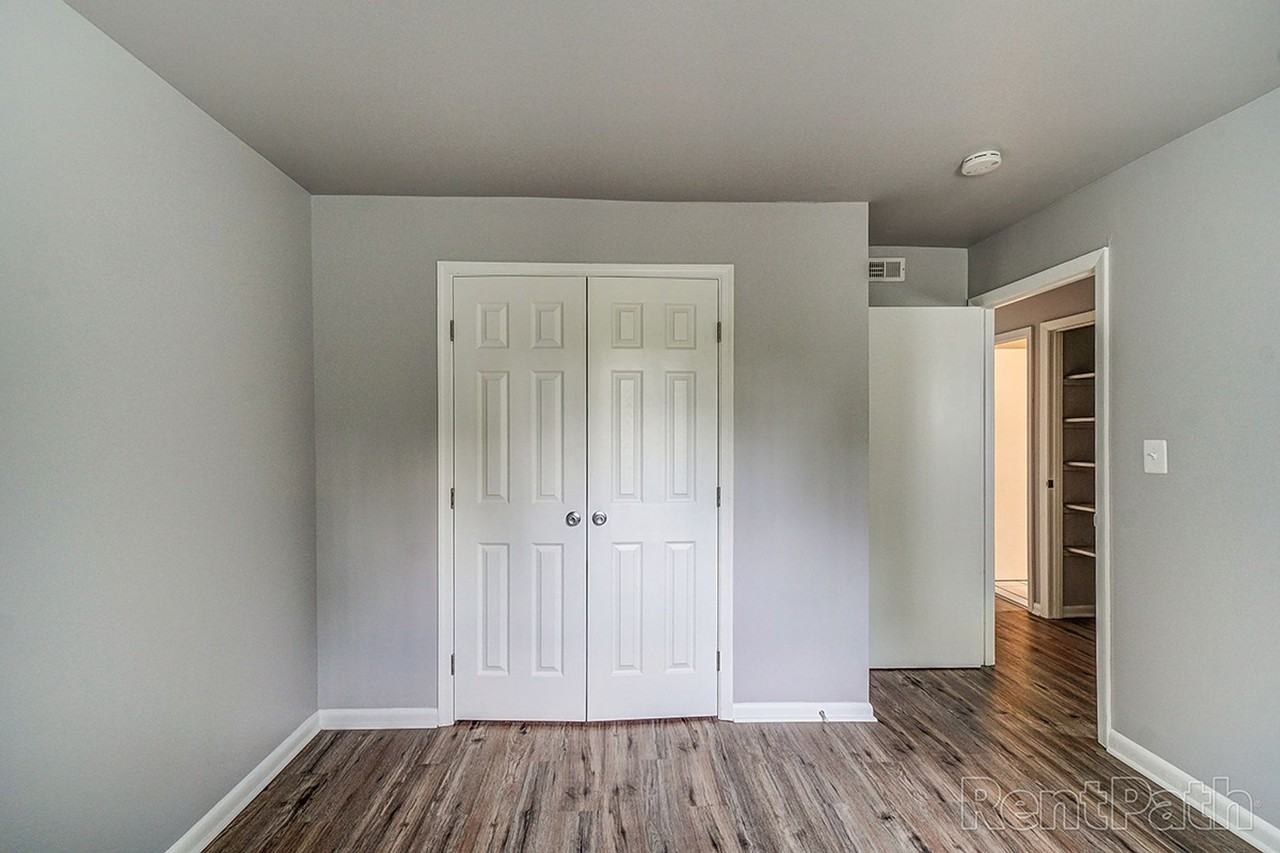 Whitehouse Manor Apartments - Photo 7 of 50